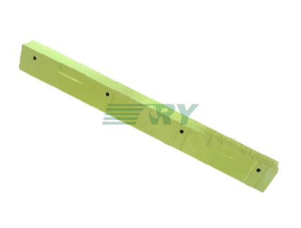 Claas Triangular Molding